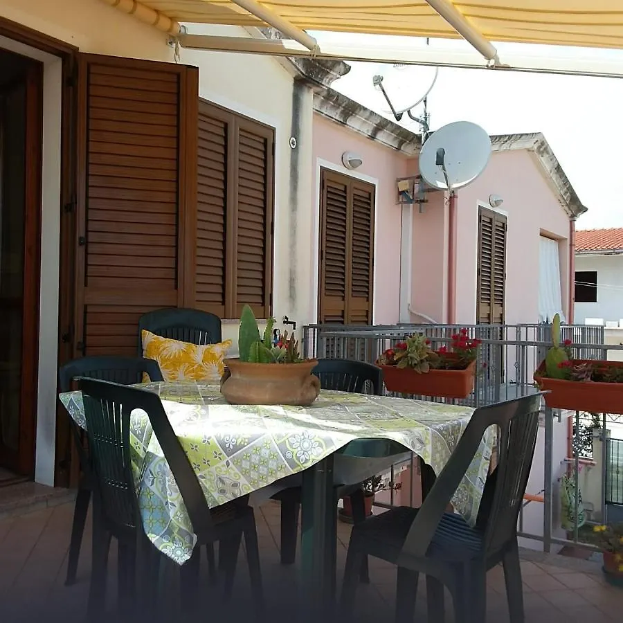 Casa Vacanze Antonella Pula A 750Mt Dal Centro. 0*,